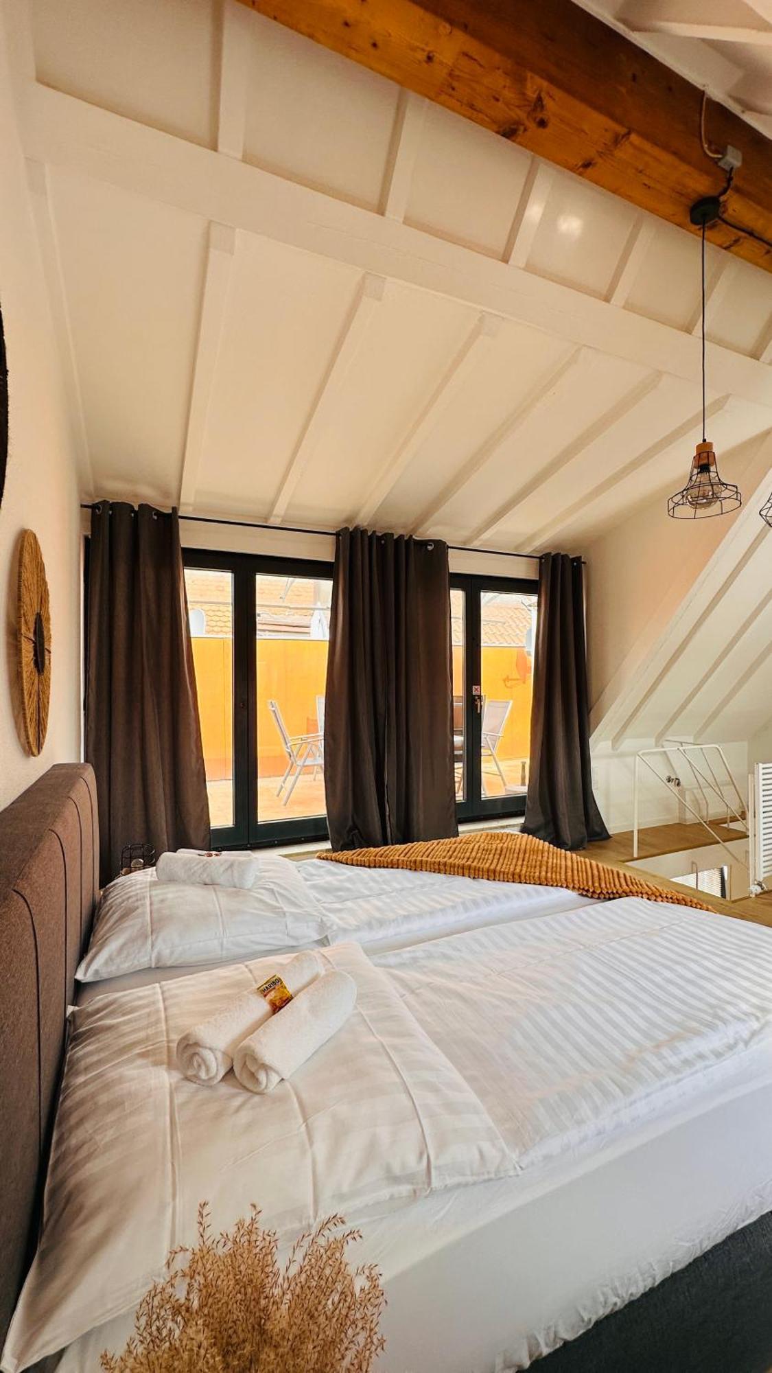 Amao-Green I 90Qm I Penthouse Maisonette Mit Rooftop I City Center I King-Size Betten Lahr  Exterior foto